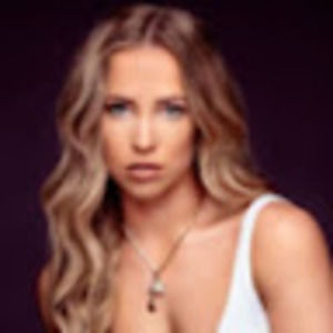 Meet your Posher, Nina